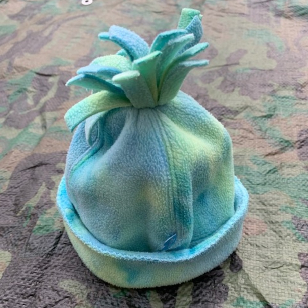 The Children's Place hat 4-6 months
